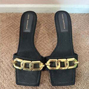 Good American Black Slides with Gold Chain